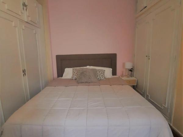 La Rufina B&B : photo 2 de la chambre chambre double ou lits jumeaux avec salle de bains commune