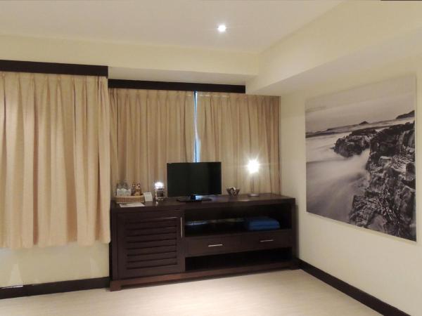 Hotel Tropicana Pattaya : photo 6 de la chambre chambre deluxe double ou lits jumeaux