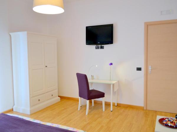 B&B Policlinico : photo 7 de la chambre chambre triple deluxe