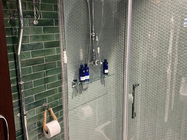 Ocean Mist Leith : photo 1 de la chambre chambre lit queen-size