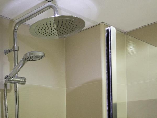 The Lights Hostel : photo 7 de la chambre lit dans dortoir mixte de 6 lits