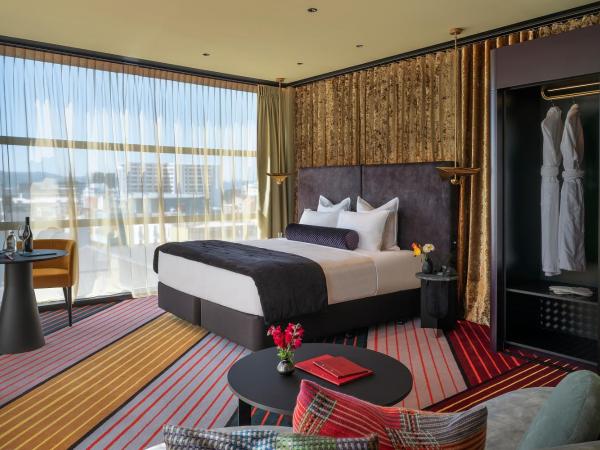 Naumi Hotel Wellington : photo 2 de la chambre blush king