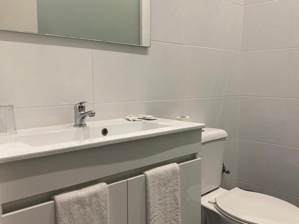 GuestHouse Marquês : photo 3 de la chambre chambre triple avec terrasse