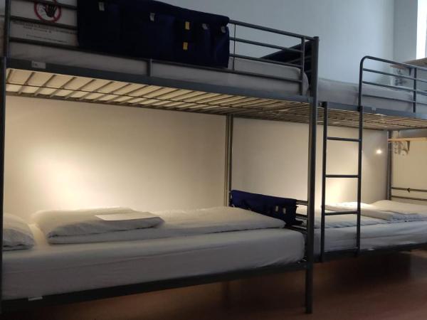 ABAI Apartments 1150 only WWW-On-line-Check-in & SelfService : photo 6 de la chambre lit dans dortoir 6 lits