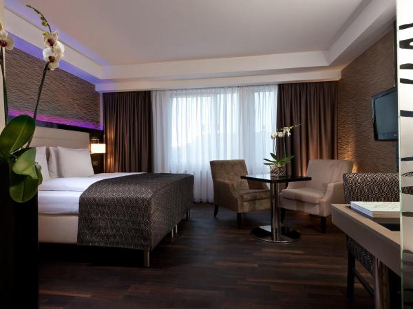 Hotel Palace Berlin : photo 1 de la chambre chambre double club - accès gratuit au salon club