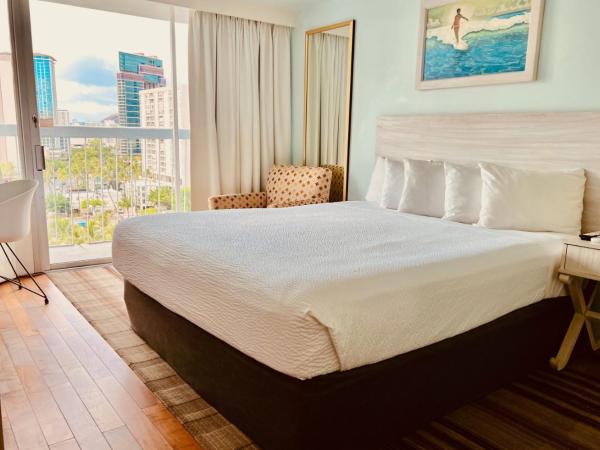 Hotel La Croix : photo 6 de la chambre hébergement d’angle gold 2 lits queen-size