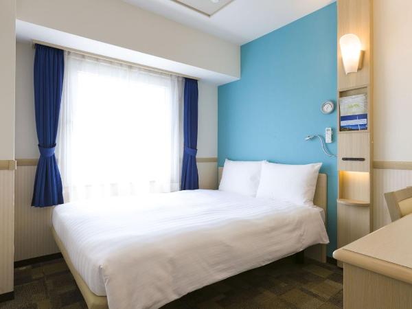 Toyoko Inn Chiba Makuhari : photo 1 de la chambre chambre double - non-fumeurs