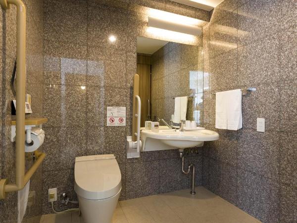 Toyoko Inn Tokyo Shinjuku gyoemmae eki 3 ban Deguchi : photo 6 de la chambre chambre lits jumeaux accessible aux personnes à mobilité réduite - non-fumeurs