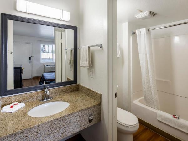 Super 8 by Wyndham Phoenix West : photo 3 de la chambre chambre double avec 2 lits doubles - non-fumeurs