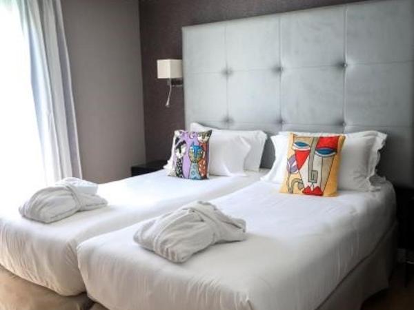 Hotel Opéra Marigny : photo 3 de la chambre chambre double deluxe avec balcon