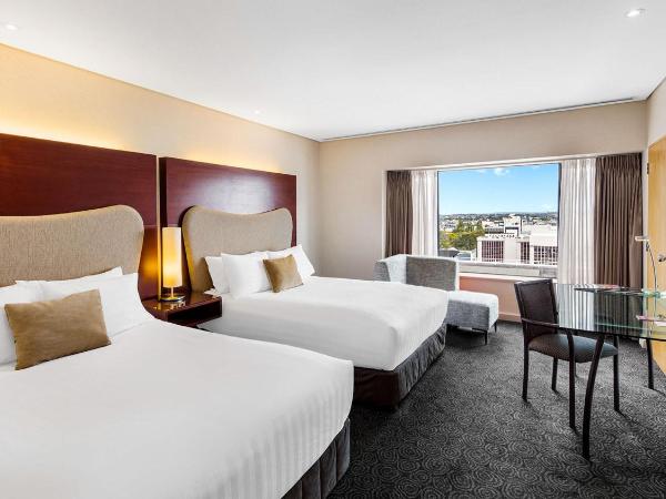 Crowne Plaza Auckland, an IHG Hotel : photo 5 de la chambre hébergement avec 2 lits queen-size standard - vue sur ville - Étage supérieur