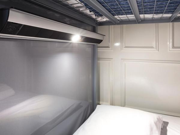 Astor Kensington Hostel : photo 2 de la chambre lit dans dortoir mixte de 12 lits