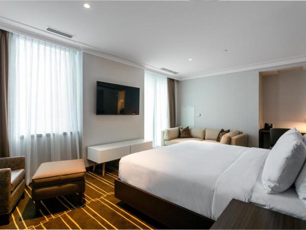 Sutton Place Hotel Toronto : photo 2 de la chambre chambre de luxe - 1 lit king-size
