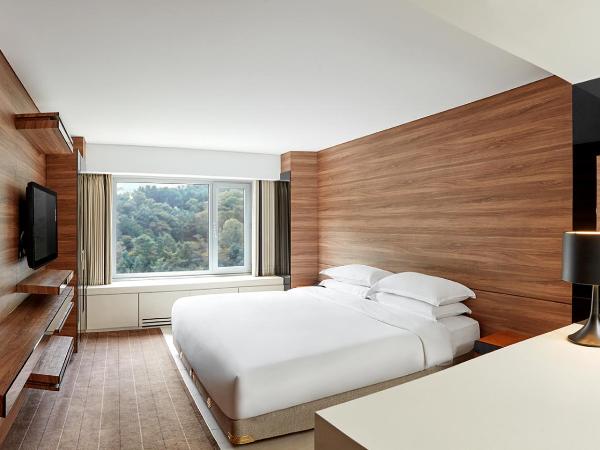 Grand Walkerhill Seoul : photo 1 de la chambre chambre double deluxe - vue sur montagne