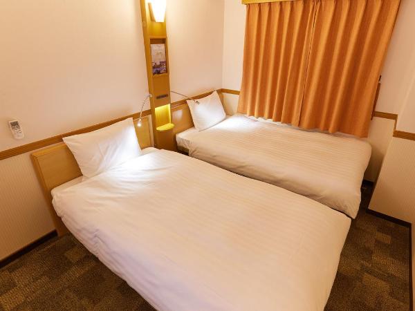 Toyoko Inn Osaka JR Noda Ekimae : photo 5 de la chambre chambre lits jumeaux - fumeurs