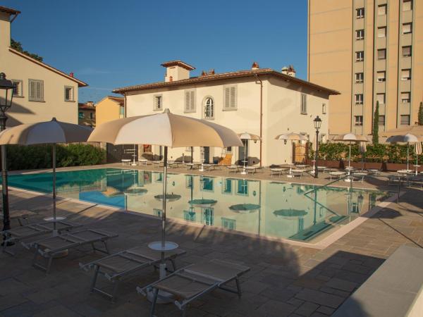 NilHotel Florence : photo 8 de la chambre chambre double avec accès piscine