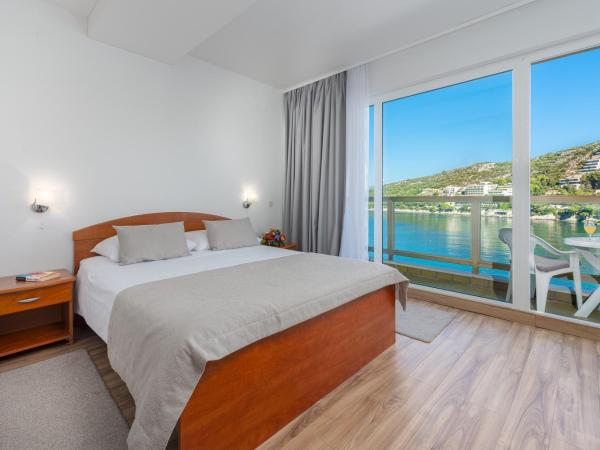 Hotel Vis : photo 6 de la chambre chambre double/lits jumeaux - balcon et vue sur mer