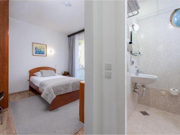 Hotel Vis : photo 3 de la chambre chambre simple standard avec balcon