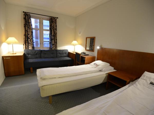 First Hotel Breiseth : photo 6 de la chambre chambre familiale standard (2 adultes + 1 enfant)
