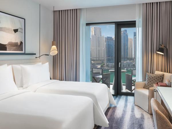 Vida Dubai Marina & Yacht Club : photo 1 de la chambre chambre lits jumeaux deluxe avec balcon privé - vue sur port de plaisance