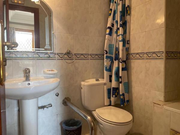 Perla Hôtel : photo 6 de la chambre chambre lits jumeaux