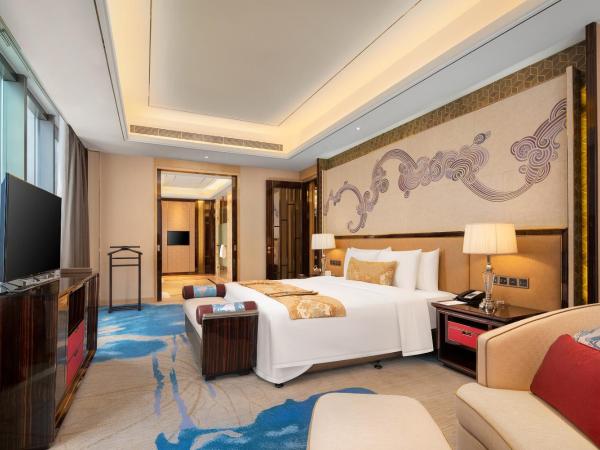 Wanda Vista Dongguan - Free Canton Fair shuttle bus to Canton Fair exhibition center during Canton Fair period : photo 2 de la chambre suite deluxe