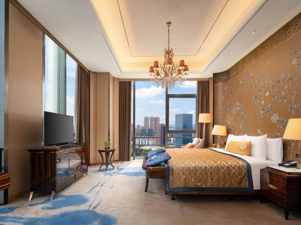Wanda Vista Dongguan - Free Canton Fair shuttle bus to Canton Fair exhibition center during Canton Fair period : photo 1 de la chambre suite exécutive