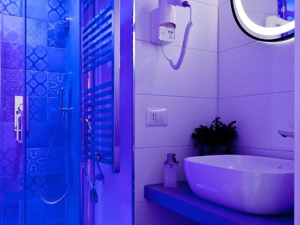 Domus Schilizzi : photo 3 de la chambre chambre triple avec salle de bains privative