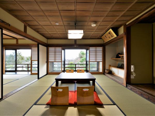 宿屋白金家 yadoya-shiroganeya 1日1組限定2名から8名様まで 全館貸切り 伝統的建造物の旅籠宿 Traditional culture experience : photo 1 de la chambre chambre de style japonais
