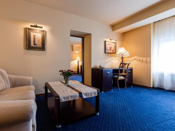 Hotel Marysin Dwór : photo 4 de la chambre appartement