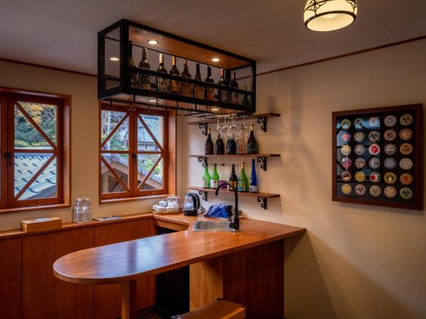 Arima Onsen Tocen Goshobo : photo 6 de la chambre suite deluxe avec source chaude privée - « shinraku 501 »