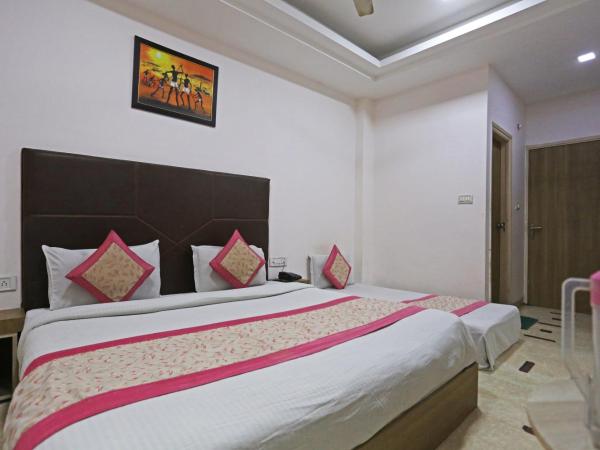 Hotel Sterling Inn, New Delhi : photo 5 de la chambre chambre familiale supérieure