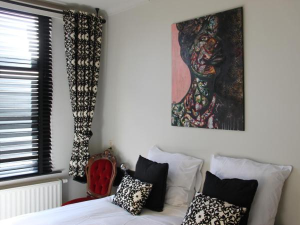 Puur B&B : photo 7 de la chambre chambre double avec salle de bains privative