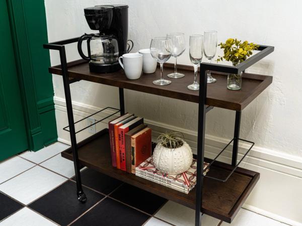 The Mansion on Royal : photo 9 de la chambre suite lit queen-size #2