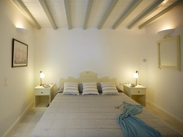 Cori Rigas Suites : photo 10 de la chambre suite exécutive avec bain à remous - vue sur caldeira
