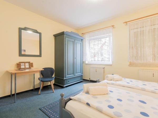 Hotel Dori´s 108 : photo 4 de la chambre chambre lits jumeaux avec douche 