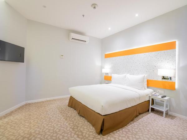 Holiday Inn Express & Suites Johor Bahru, an IHG Hotel : photo 1 de la chambre chambre lit queen-size standard - accessible aux personnes à mobilité réduite