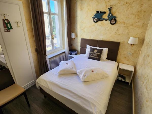 Hotel Millennium : photo 1 de la chambre chambre double Économique