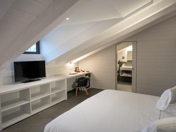 Boutique Hotel Touring : photo 4 de la chambre chambre familiale supérieure