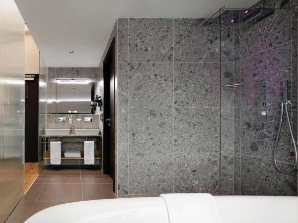 VERSOVERDE HOTEL Alzaia Naviglio Grande : photo 6 de la chambre chambre double deluxe avec baignoire