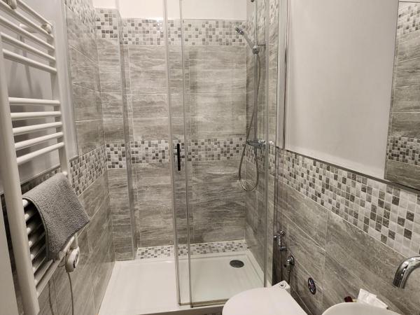 B&B BARBERA : photo 2 de la chambre chambre double ou lits jumeaux avec salle de bains privative