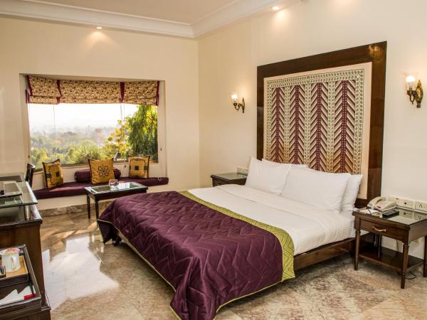 The Lalit Laxmi Vilas Palace : photo 1 de la chambre deluxe double room with valley view - enjoy 10% discount f&b,spa & laundry
