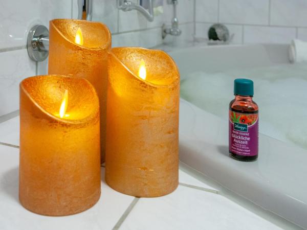 Relax Hotel & SPA Stuttgart : photo 4 de la chambre chambre double standard avec baignoire
