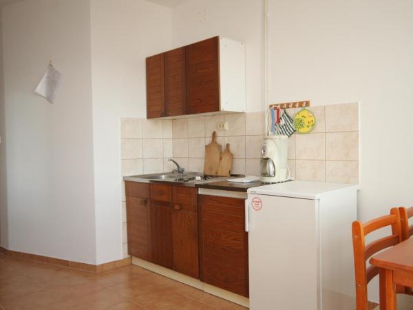 Apartments and rooms by the sea Medulin - 7278 : photo 5 de la chambre appartement 1 chambre avec terrasse - vue sur mer