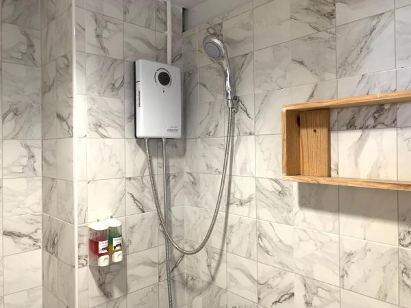 Sleep Sheep Phuket Hostel SHA : photo 6 de la chambre chambre double