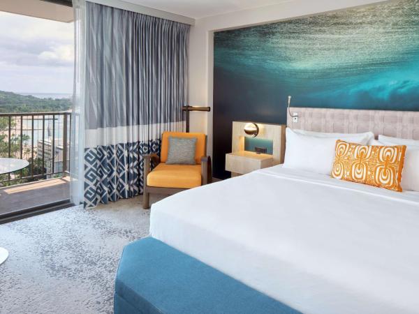 OUTRIGGER Waikiki Beachcomber Hotel : photo 1 de la chambre hébergement 1 lit king-size - vue sur océan