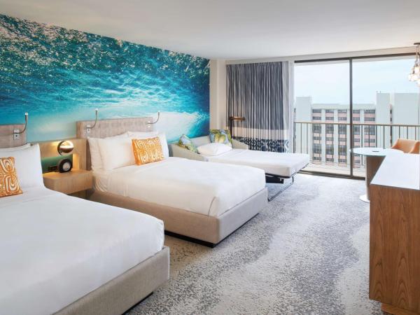 OUTRIGGER Waikiki Beachcomber Hotel : photo 2 de la chambre suite junior - 2 lits doubles