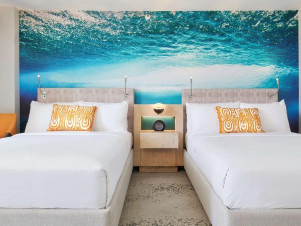 OUTRIGGER Waikiki Beachcomber Hotel : photo 2 de la chambre chambre 2 lits doubles - vue sur waikiki