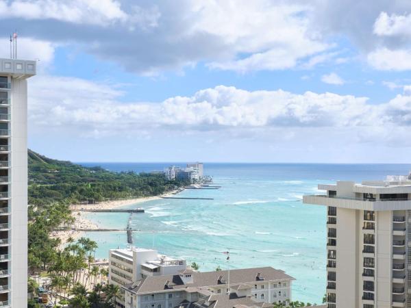 OUTRIGGER Waikiki Beachcomber Hotel : photo 5 de la chambre hébergement 1 lit king-size - vue sur océan