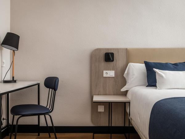 Hotel Don Jaime 54 : photo 3 de la chambre chambre double standard